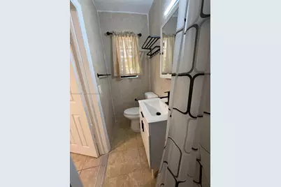 1301 NE 110th St #3, Miami, FL 33161 - Photo 3