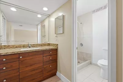 10528 SW 69th Ter, Miami, FL 33173 - Photo 29