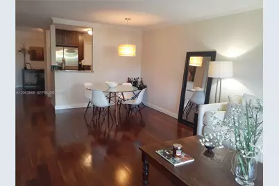 1610 Lenox Ave #301, Miami Beach, FL 33139 - Photo 3