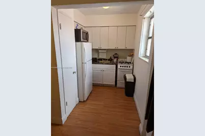 7821 Byron Ave, Miami Beach, FL 33141 - Photo 7