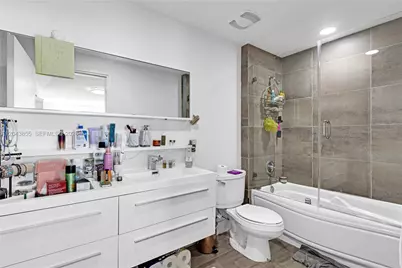 300 S Biscayne Blvd #L-612, Miami, FL 33131 - Photo 15