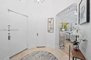 1056 Harrison St, Hollywood, FL 33019 - Photo 3