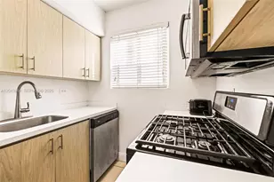 7340 Harding Ave, Miami Beach, FL 33141 - Photo 5