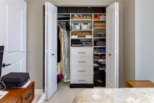 480 NE 30th St, Miami, FL 33137 - Photo 25