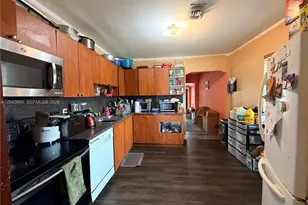 13105 NW 12th Ave, North Miami, FL 33168 - Photo 13