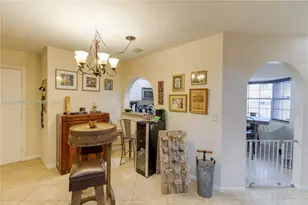 11415 Lakeview Dr, Coral Springs, FL 33071 - Photo 11