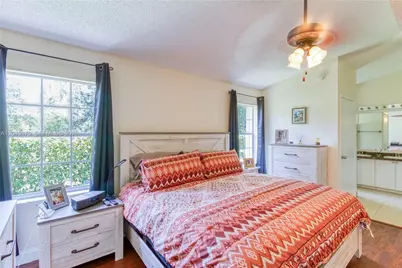 11415 Lakeview Dr #2-D, Coral Springs, FL 33071 - Photo 23