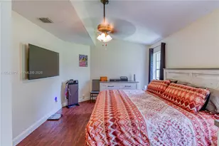 11415 Lakeview Dr, Coral Springs, FL 33071 - Photo 21