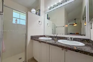 11415 Lakeview Dr, Coral Springs, FL 33071 - Photo 25