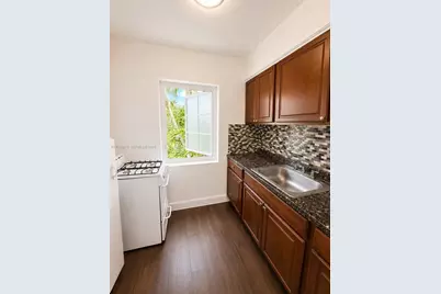 322 25th St #12, Miami Beach, FL 33140 - Photo 5