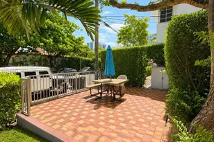 322 25th St, Miami Beach, FL 33140 - Photo 11