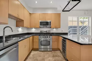 305 Jefferson Ave, Miami Beach, FL 33139 - Photo 17
