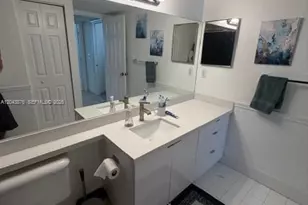 11155 SW 5th Pl, Pembroke Pines, FL 33025 - Photo 13