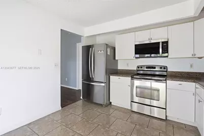 1855 SE 6th Ct, Homestead, FL 33033 - Photo 9