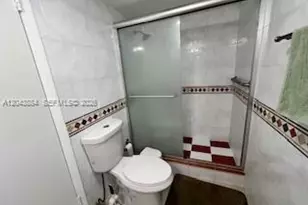 1100 NE 191st St, Miami, FL 33179 - Photo 9