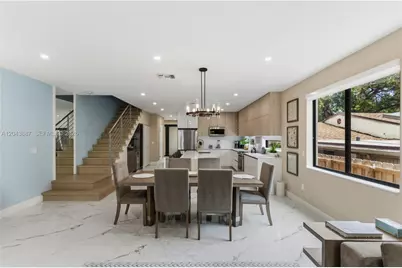 809 SW 10th Ter, Fort Lauderdale, FL 33315 - Photo 5