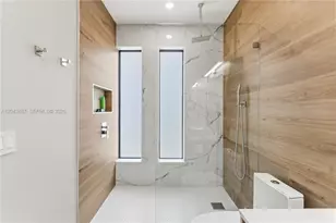 809 SW 10th Terrace, Fort Lauderdale, FL 33315 - Photo 19
