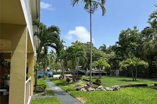 2536 Van Buren St, Hollywood, FL 33020 - Photo 37