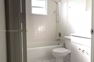 848 SW 10th St, Florida City, FL 33034 - Photo 9