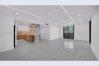 1623 Collins Ave #415, Miami Beach, FL 33139 - Photo 9