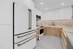1623 Collins Ave, Miami Beach, FL 33139 - Photo 11