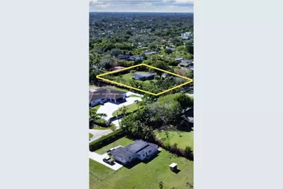11380 SW 93rd St, Miami, FL 33176 - Photo 1