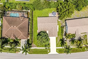 1318 Bayport Ave, Marco Island, FL 34145 - Photo 25