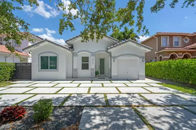 8757 NW 139 Ter, Miami Lakes, FL 33018 - Photo 1