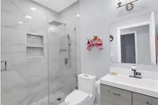 7031 NW 20th Ave, Miami, FL 33147 - Photo 21