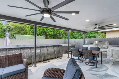 7031 NW 20th Ave, Miami, FL 33147 - Photo 25