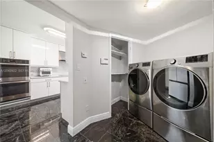 5500 Collins Ave, Miami Beach, FL 33140 - Photo 29