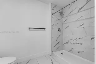 1 Curtiss Pkwy, Miami Springs, FL 33166 - Photo 9