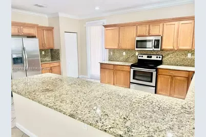 946 NW 206th St, Miami Gardens, FL 33169 - Photo 11