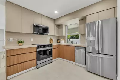 8970 SW 53rd St, Cooper City, FL 33328 - Photo 11
