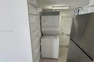1947 Garfield St, Hollywood, FL 33020 - Photo 9