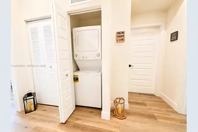 8015 NW 104th Ave #21, Doral, FL 33178 - Photo 15