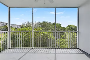 3250 N Palm Aire Dr, Pompano Beach, FL 33069 - Photo 25