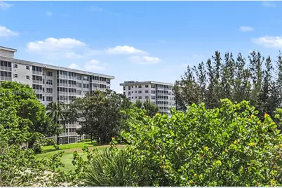 3250 N Palm Aire Dr #406, Pompano Beach, FL 33069 - Photo 25