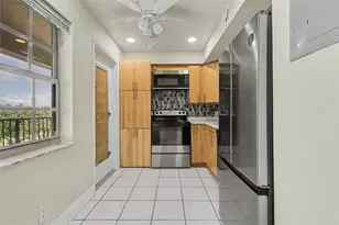 3250 N Palm Aire Dr, Pompano Beach, FL 33069 - Photo 37