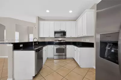9317 Natures Way, Fort Pierce, FL 34945 - Photo 11