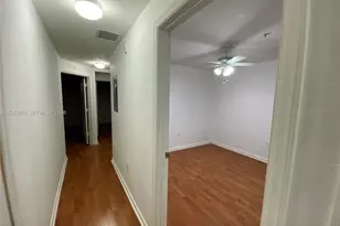 11202 NW 83rd St, Doral, FL 33178 - Photo 17