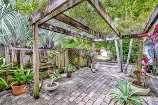 1401 NE 33rd St, Oakland Park, FL 33334 - Photo 21