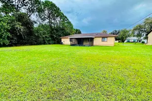 709 NW Cuxhaven St, Palm Bay, FL 32907 - Photo 9