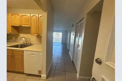 2775 Taft St #307, Hollywood, FL 33020 - Photo 3