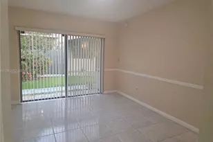 4586 SW 139th Ct, Miami, FL 33175 - Photo 9