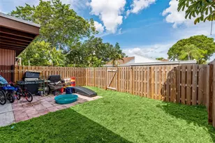 1709 NW 72nd Ave, Plantation, FL 33313 - Photo 17