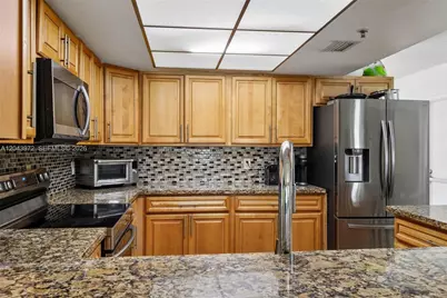 7506 NW 42nd St, Coral Springs, FL 33065 - Photo 17