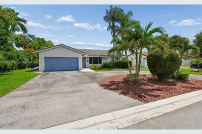7506 NW 42nd St, Coral Springs, FL 33065 - Photo 1