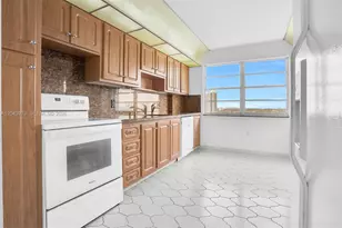 2851 NE 183rd St, Aventura, FL 33160 - Photo 7
