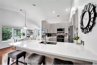 4444 Dogwood Cir, Weston, FL 33331 - Photo 9